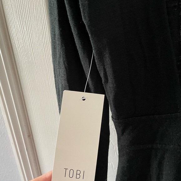 Tight black dress - Picture 4 of 4